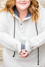 Load image into Gallery viewer, Ivory Quilted Snap Hoodie
