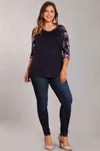 Load image into Gallery viewer, Paisley Delight Reglan Tee
