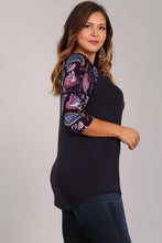 Load image into Gallery viewer, Paisley Delight Reglan Tee