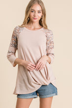 Load image into Gallery viewer, Back To Beauty 3/4 Sleeve Twist Top