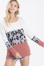 Load image into Gallery viewer, Simply Adorable Knit Sweater