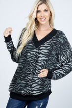 Load image into Gallery viewer, Can’t Hold Me Back Sweater