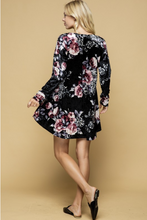 Load image into Gallery viewer, Crushing On You Velvet Swing Dress