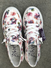 Load image into Gallery viewer, Blowfish white floral sneaker
