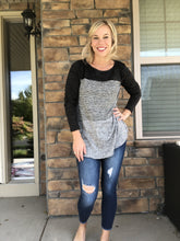 Load image into Gallery viewer, Grey color block stripe top