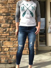 Load image into Gallery viewer, Distressed Skinny Crop Jean