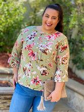 Load image into Gallery viewer, All Around Flowers Ruffled 3/4 Sleeve Top