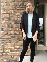 Load image into Gallery viewer, Black blazer
