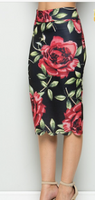 Load image into Gallery viewer, Scalloped bottom pencil skirt