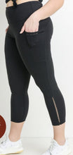 Load image into Gallery viewer, Plus size yoga pant with mesh detail