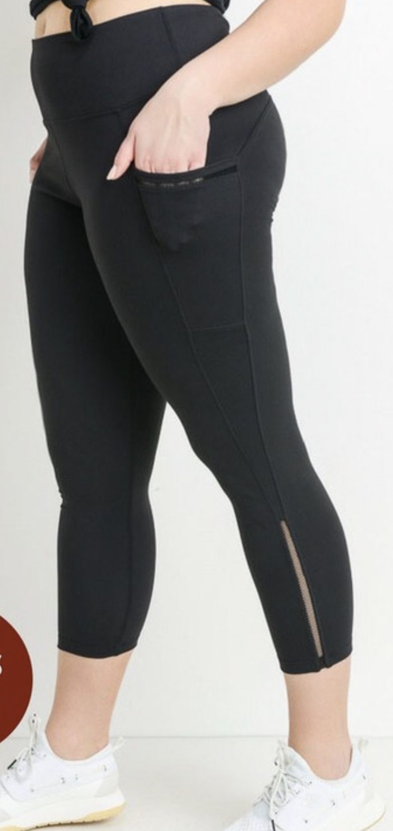 Plus size yoga pant with mesh detail