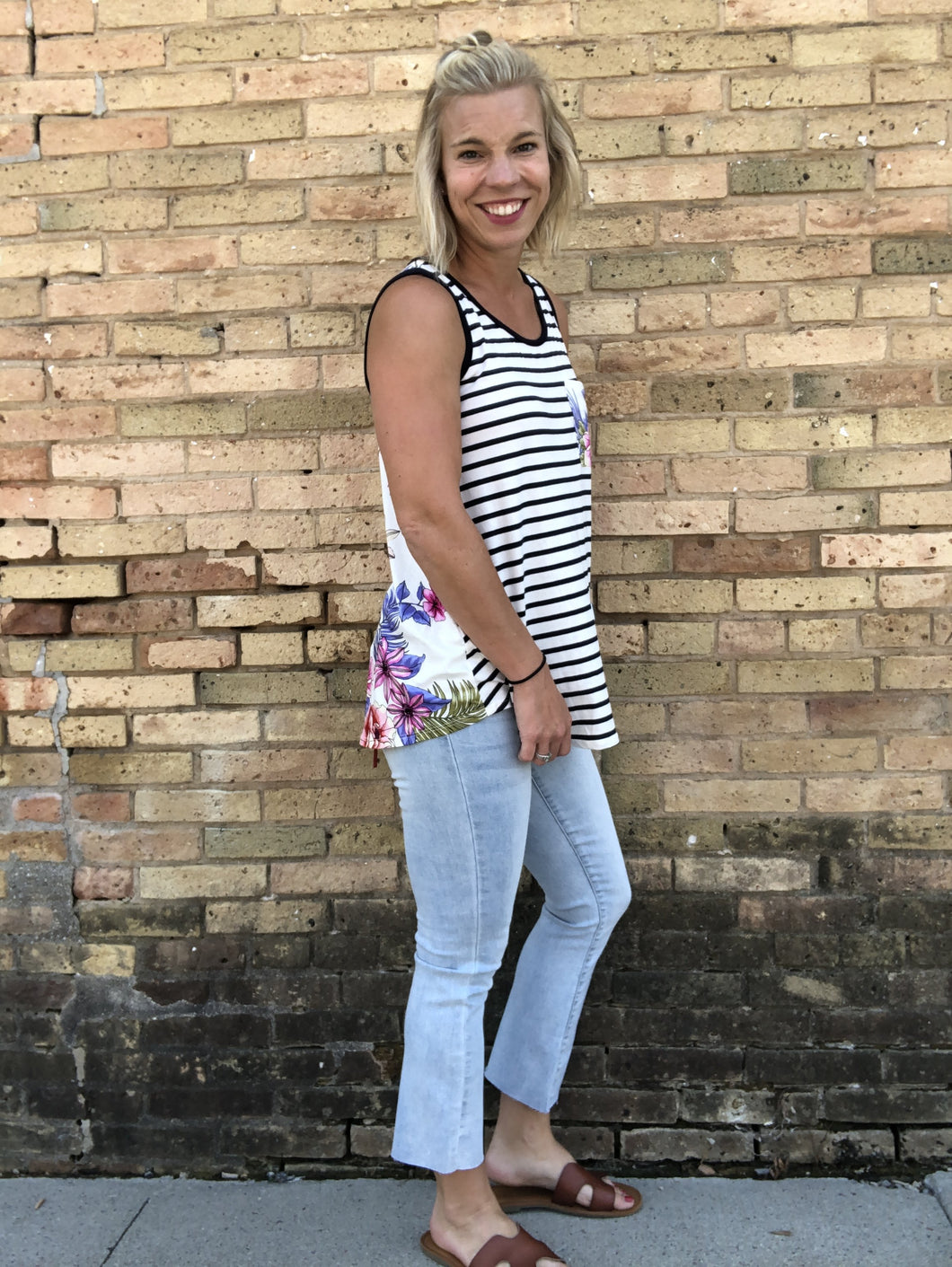 Light wash flare crop