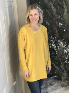 Mustard sweater tunic with pockets