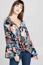 Load image into Gallery viewer, Pura Vida Woven Blouse