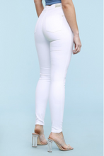 Load image into Gallery viewer, Spring In Your Step White Judy Blue Skinnies