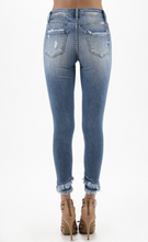Load image into Gallery viewer, Frayed Bottom medium wash KanCan Jeans