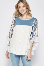 Load image into Gallery viewer, Dainty Floral Color Block Top