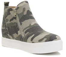 Load image into Gallery viewer, Camo wedge zip up shoe
