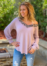 Load image into Gallery viewer, Lost in The Moment Puff Sleeve Top